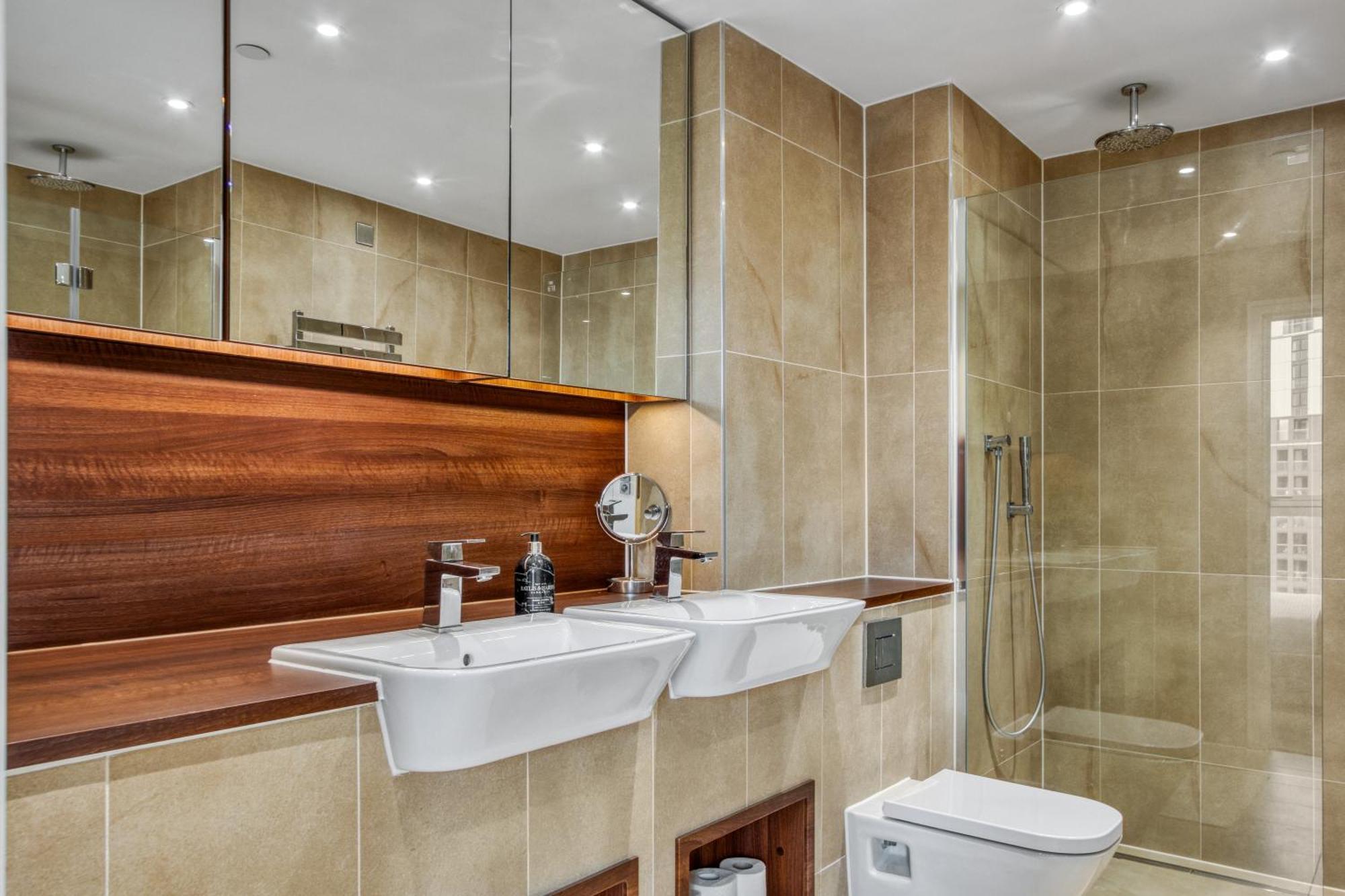Ferienwohnung Stunning 360º View Luxurious Penthouse London Exterior foto